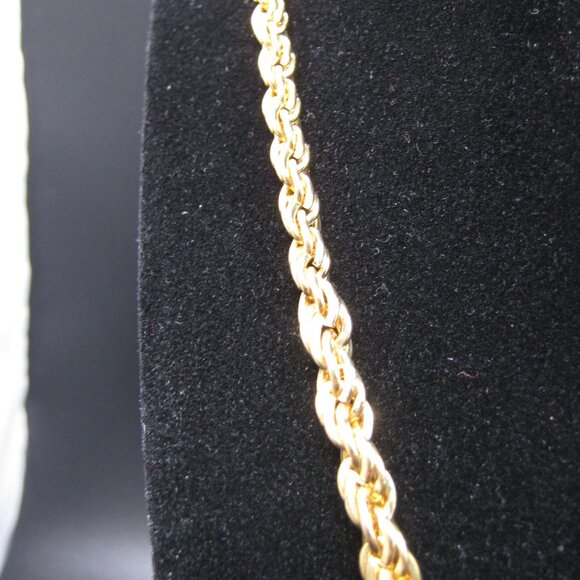 Vintage 1980's Gold Graduated Braided Necklace - 24" long unclasped - 12" drop - Picture 4 of 6